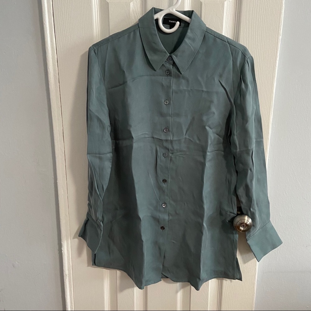 NWT Theory Buttondown